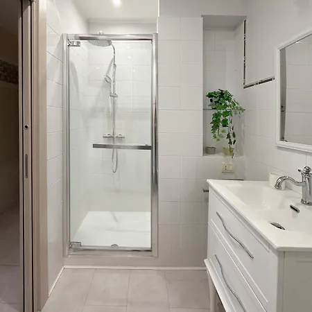 Apartamento Con Terrazza *